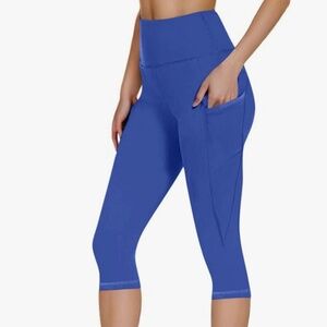 Blue Cropped Leggings with Pockets. NWOT